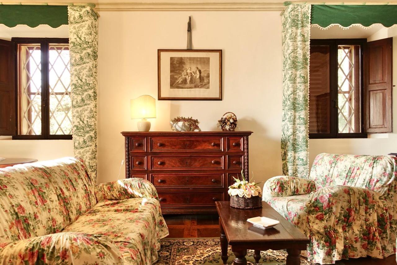 Apartment Villa Buonsignori - Wine & Olive Oil Farm Corsano (Tuscany)