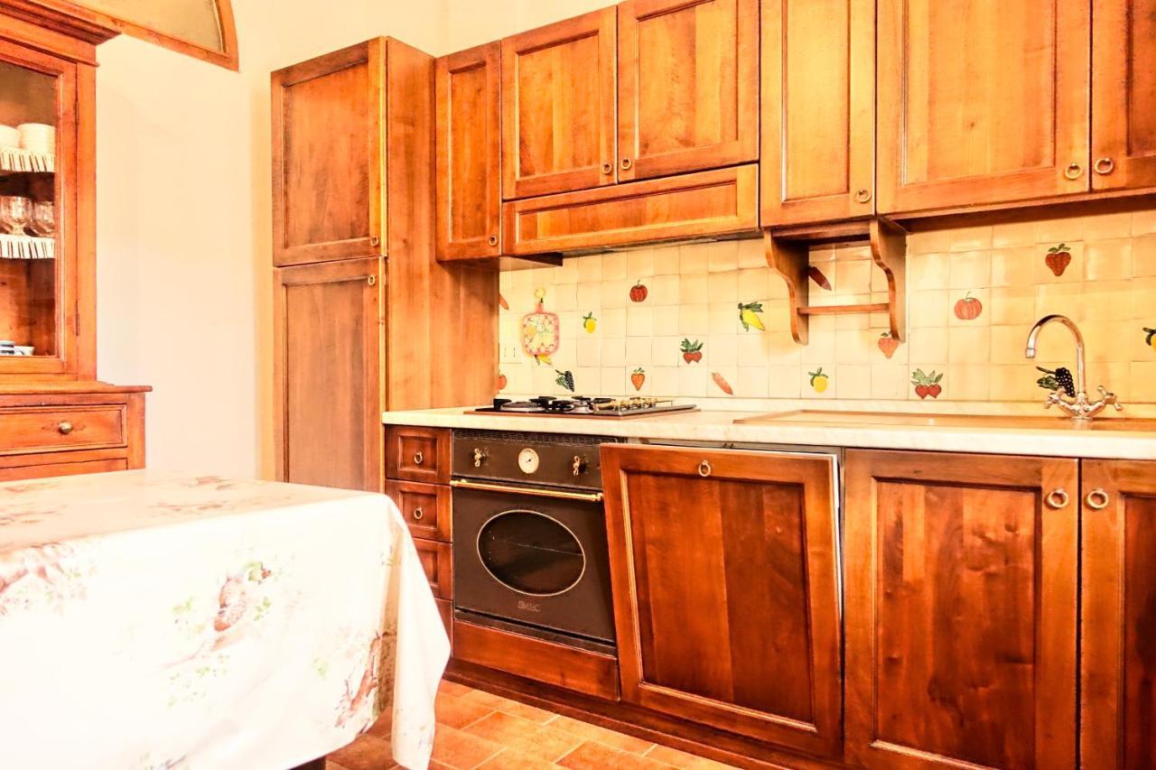 Villa Buonsignori - Wine & Olive Oil Farm Apartment Corsano (Tuscany)