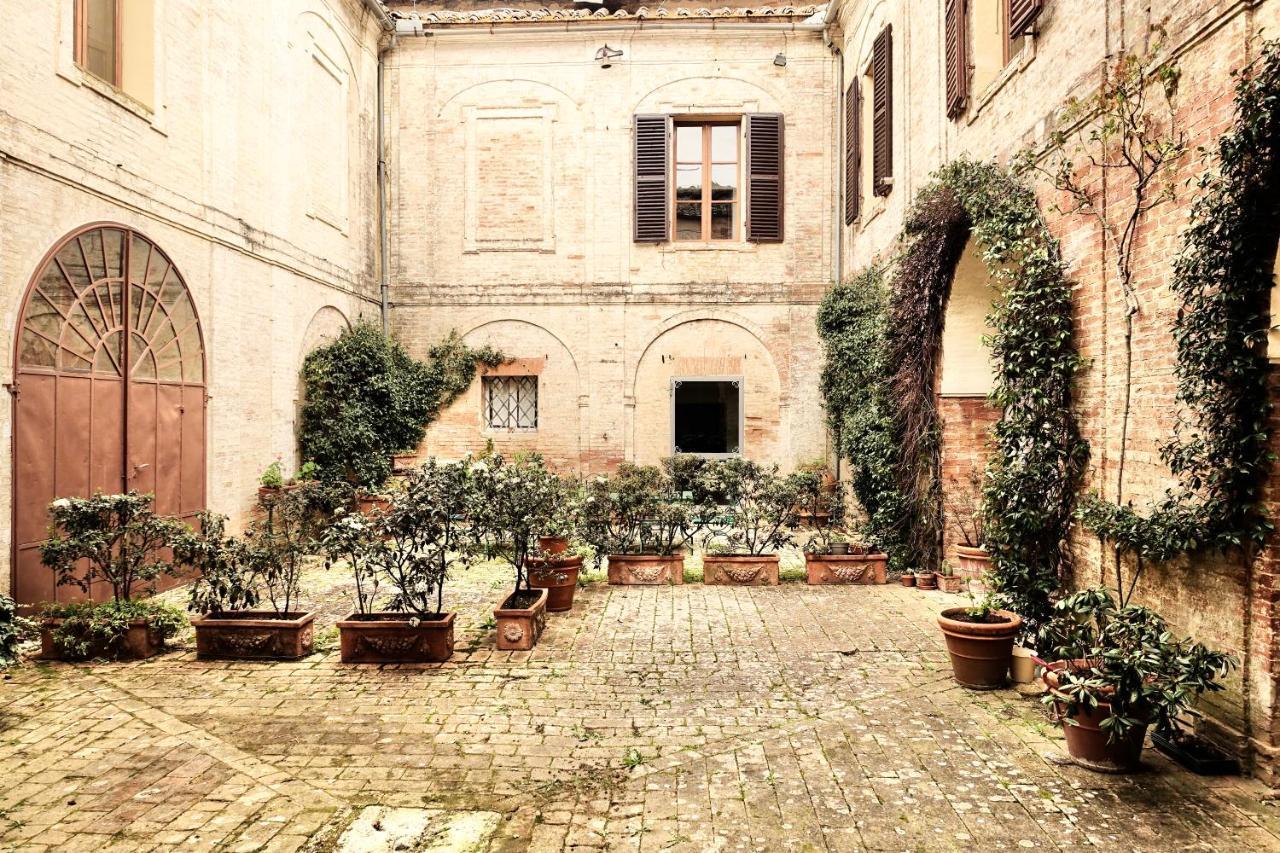 Apartment Villa Buonsignori - Wine & Olive Oil Farm *