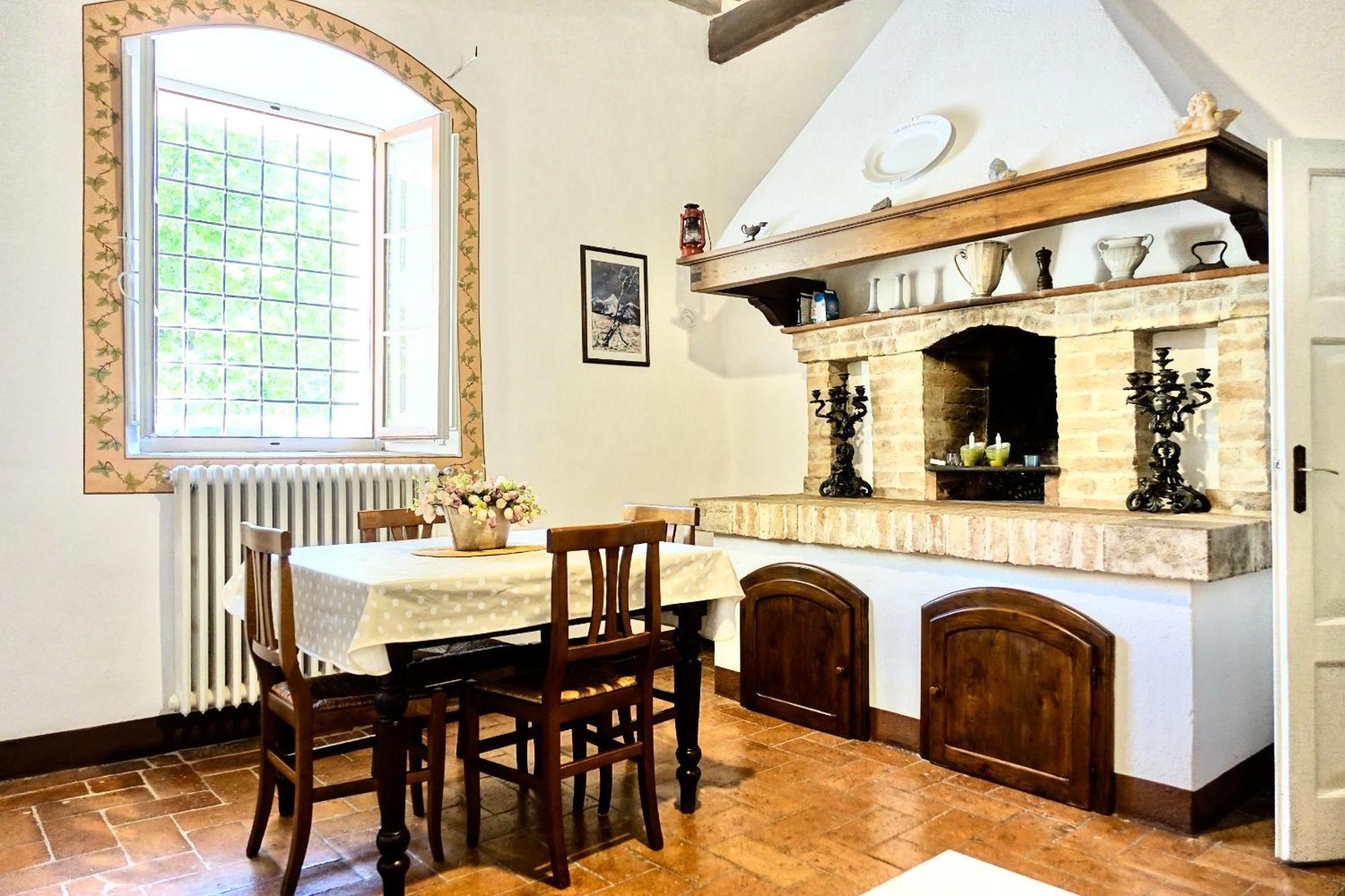 Villa Buonsignori - Wine & Olive Oil Farm * Corsano (Tuscany)