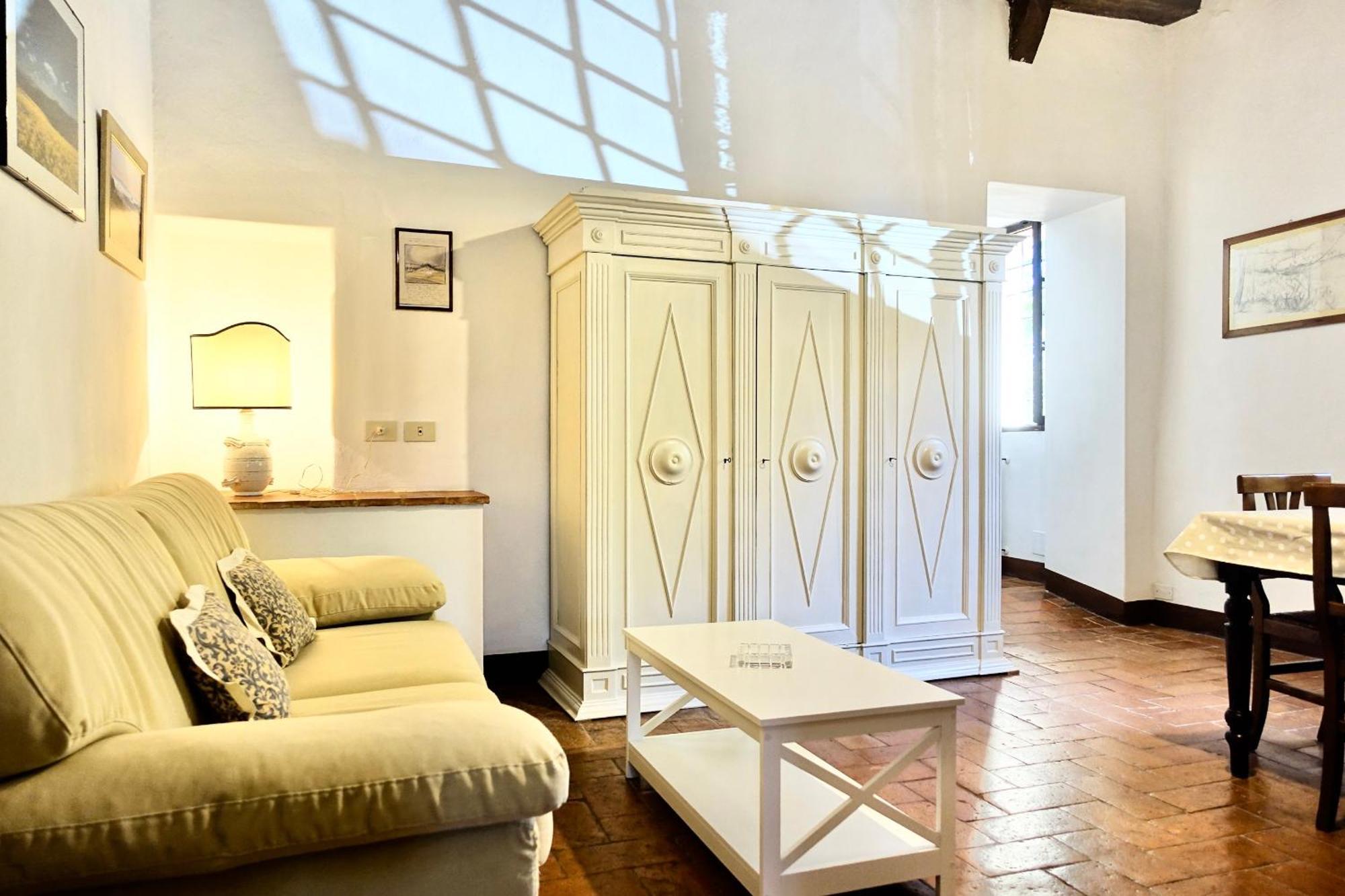 Villa Buonsignori - Wine & Olive Oil Farm Apartment